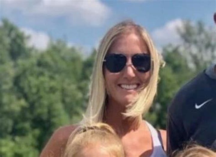 Inside the Life of Adam Vinatieri's Wife: A Closer Look at the Woman Behind the NFL Legend
