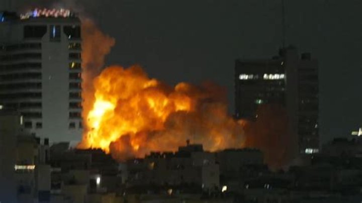 Paris' Blackout: Latest Situation and Updates Today